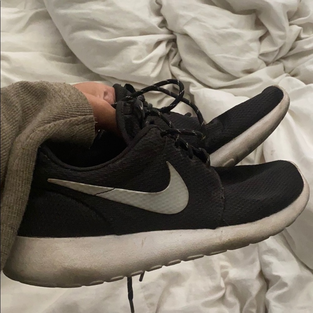 Nike Roshe Run Women's Shoe